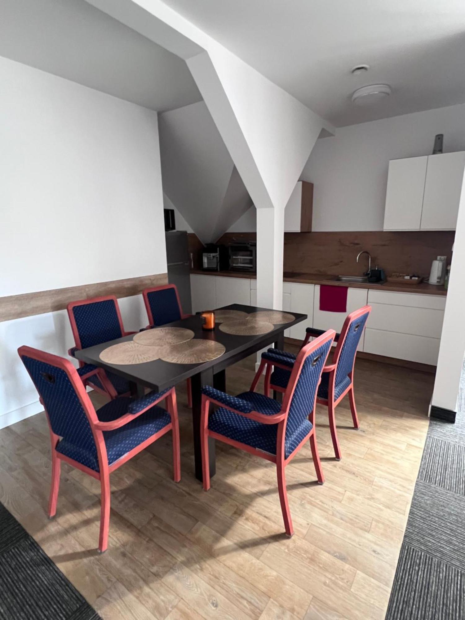 Apartamenty Divemed Jelenia Gora Luaran gambar